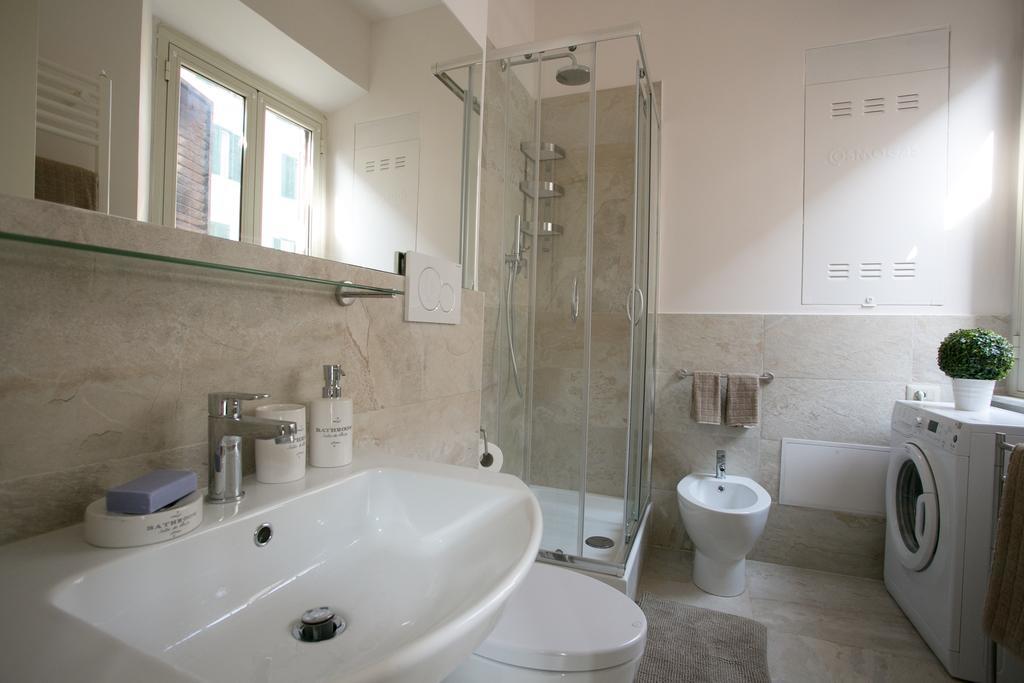 Cola Di Rienzo A E B Appartement