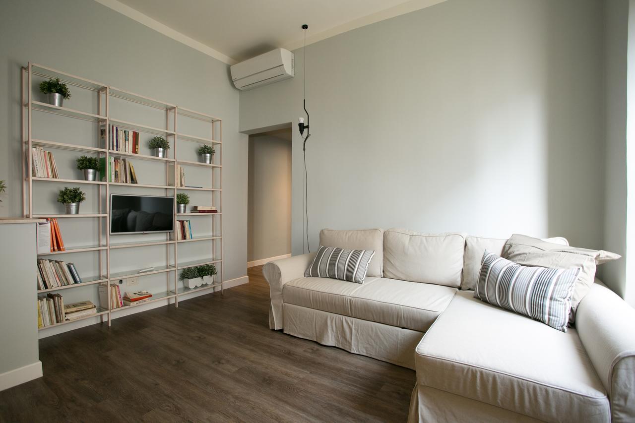 Cola Di Rienzo A E B Appartement
