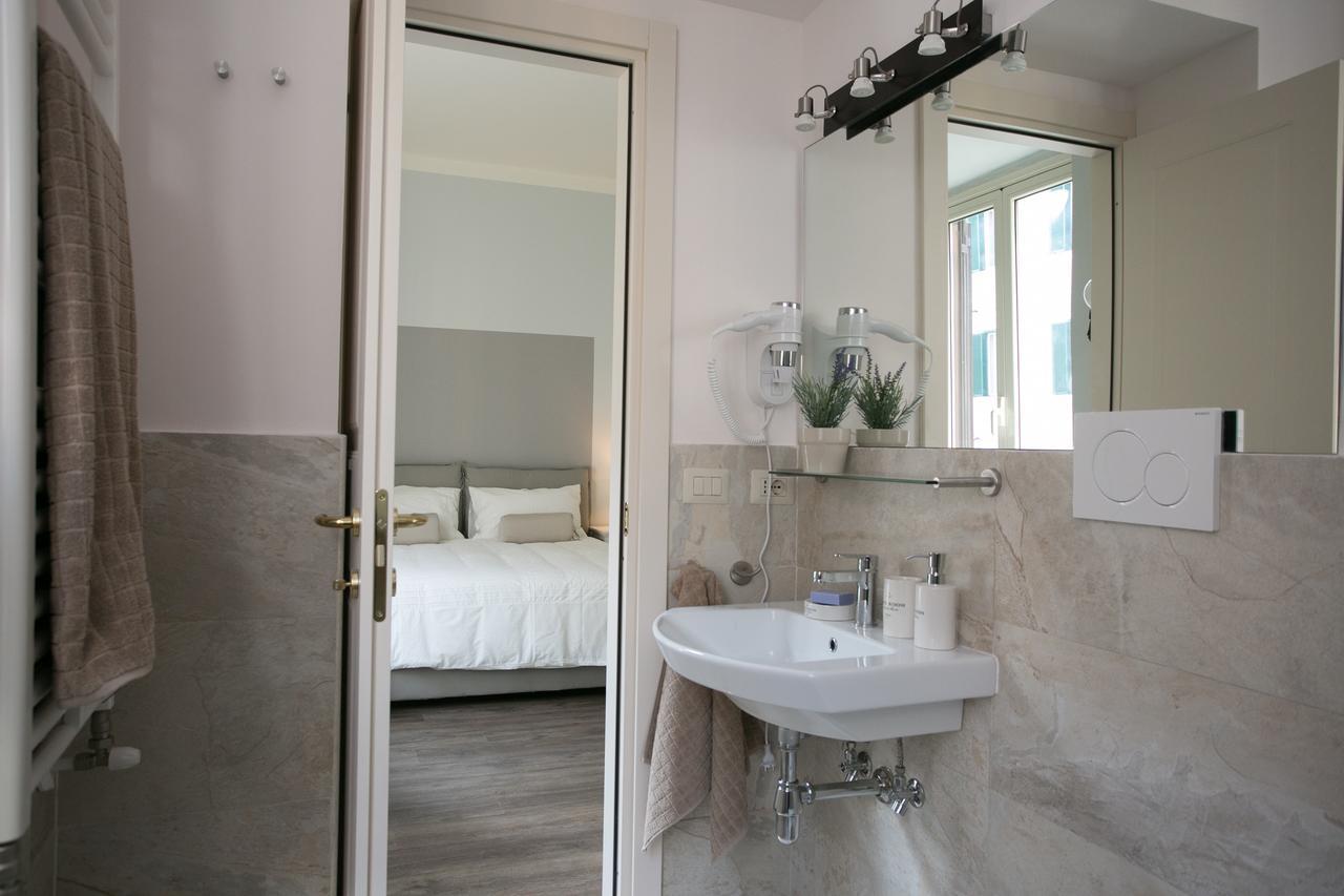 Cola Di Rienzo A E B Appartement